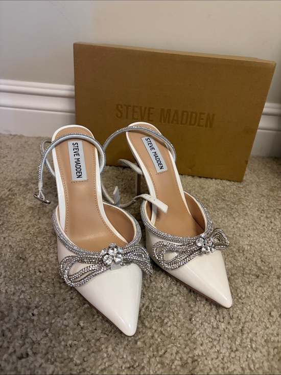 Steve Madden Shoes - Steve Madden White Patent Slingback Pumps with Rhinestone Bow